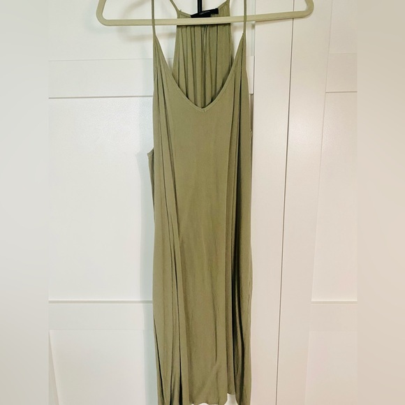 F21 MIDI Sage Green dress with Pockets - Picture 2 of 4